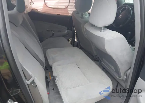 2010 Toyota Tacoma Base V6 z USA, uszkodzony, nr VIN 3TMLU4EN4AM054140